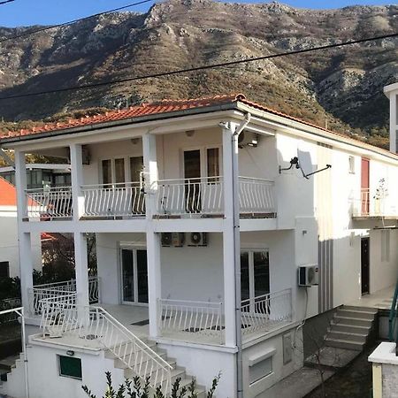 Apartmani Palma Sutomore Exteriör bild