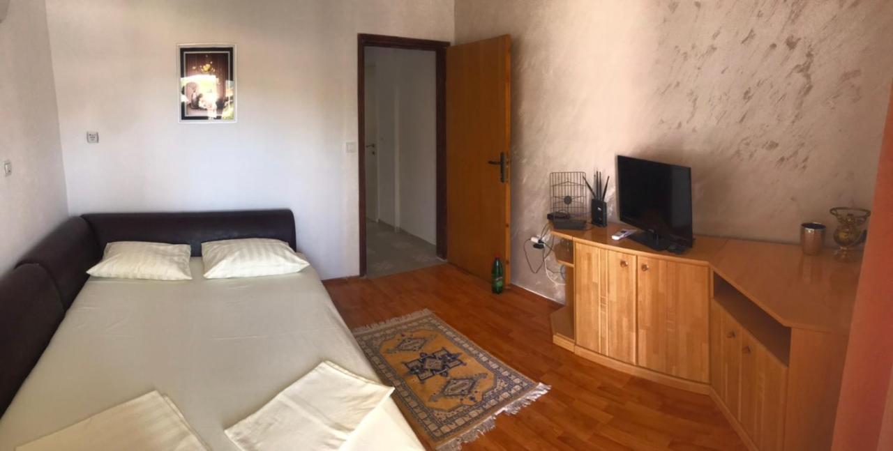 Apartmani Palma Sutomore Exteriör bild