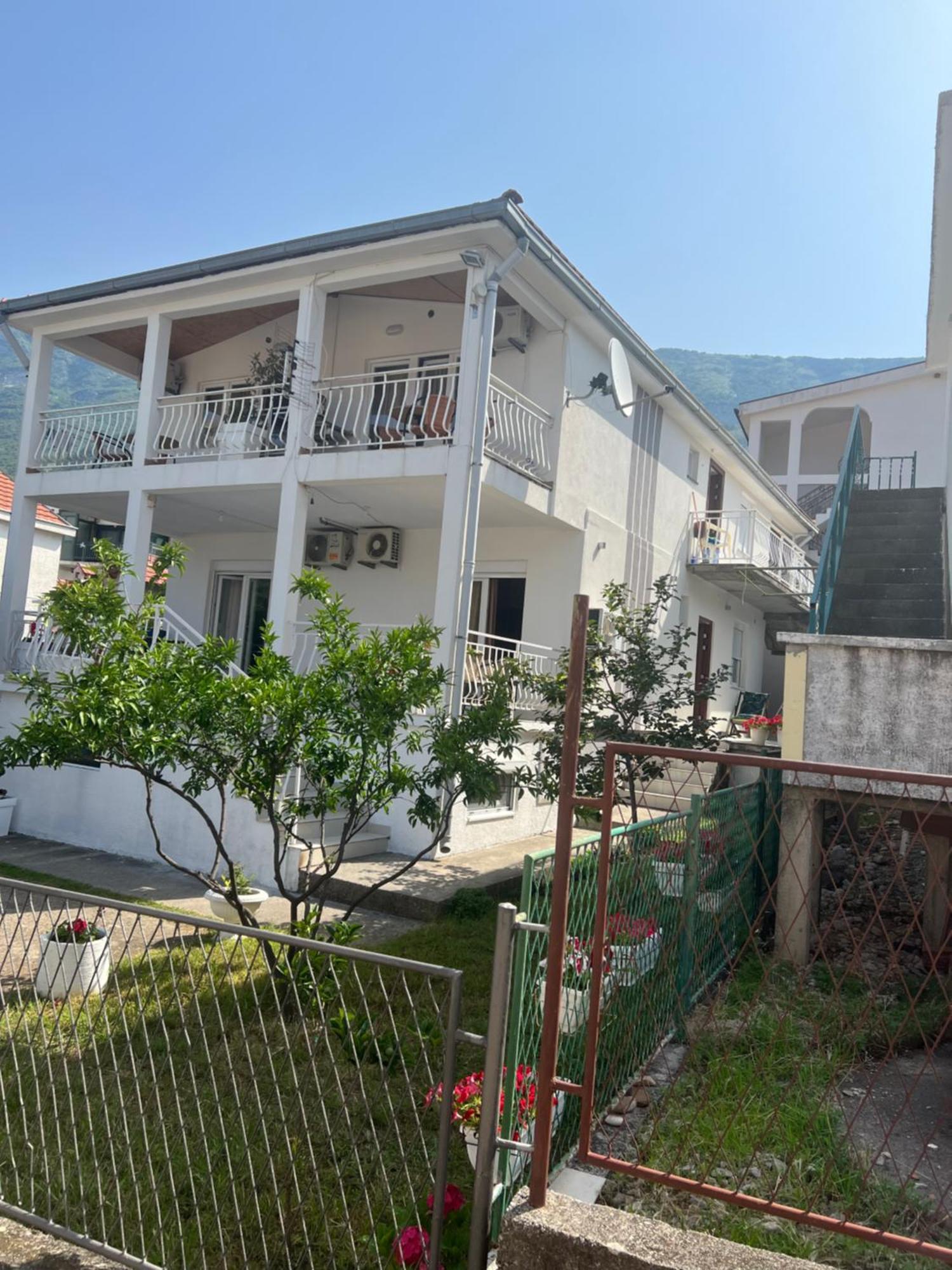 Apartmani Palma Sutomore Exteriör bild